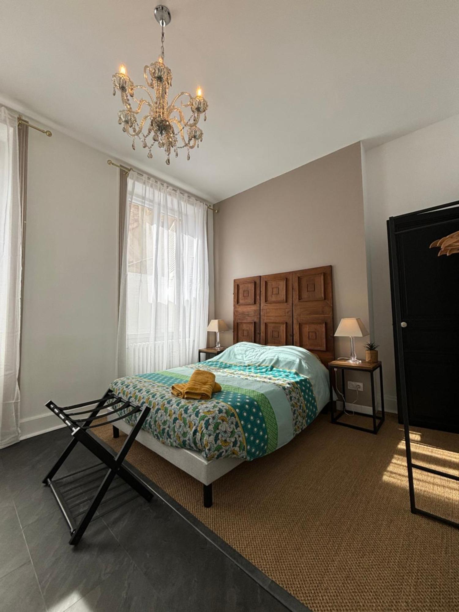 Maison A La Guitarde - Hotel Particulier Hippolyte Châteauroux Eksteriør bilde