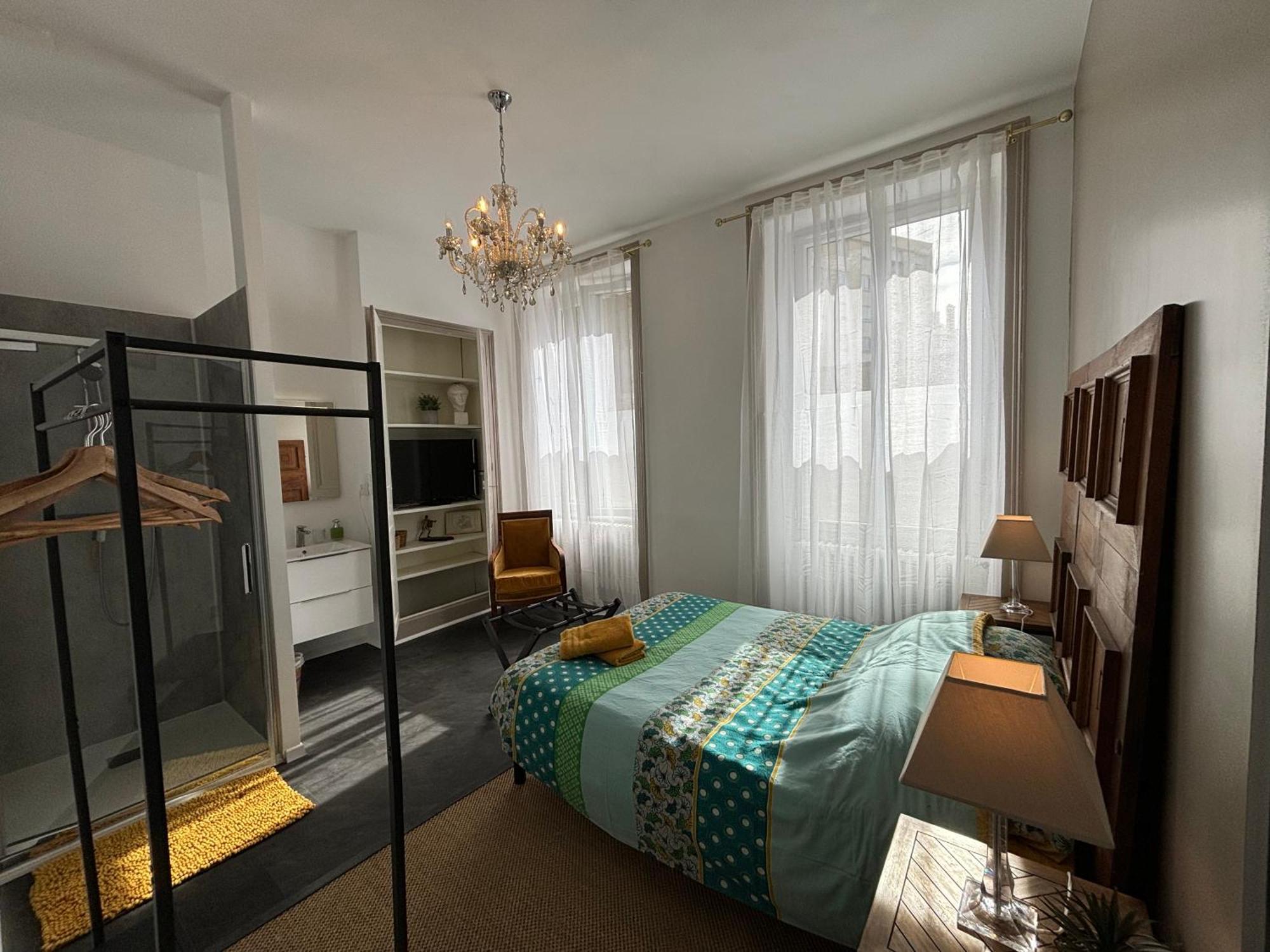 Maison A La Guitarde - Hotel Particulier Hippolyte Châteauroux Eksteriør bilde