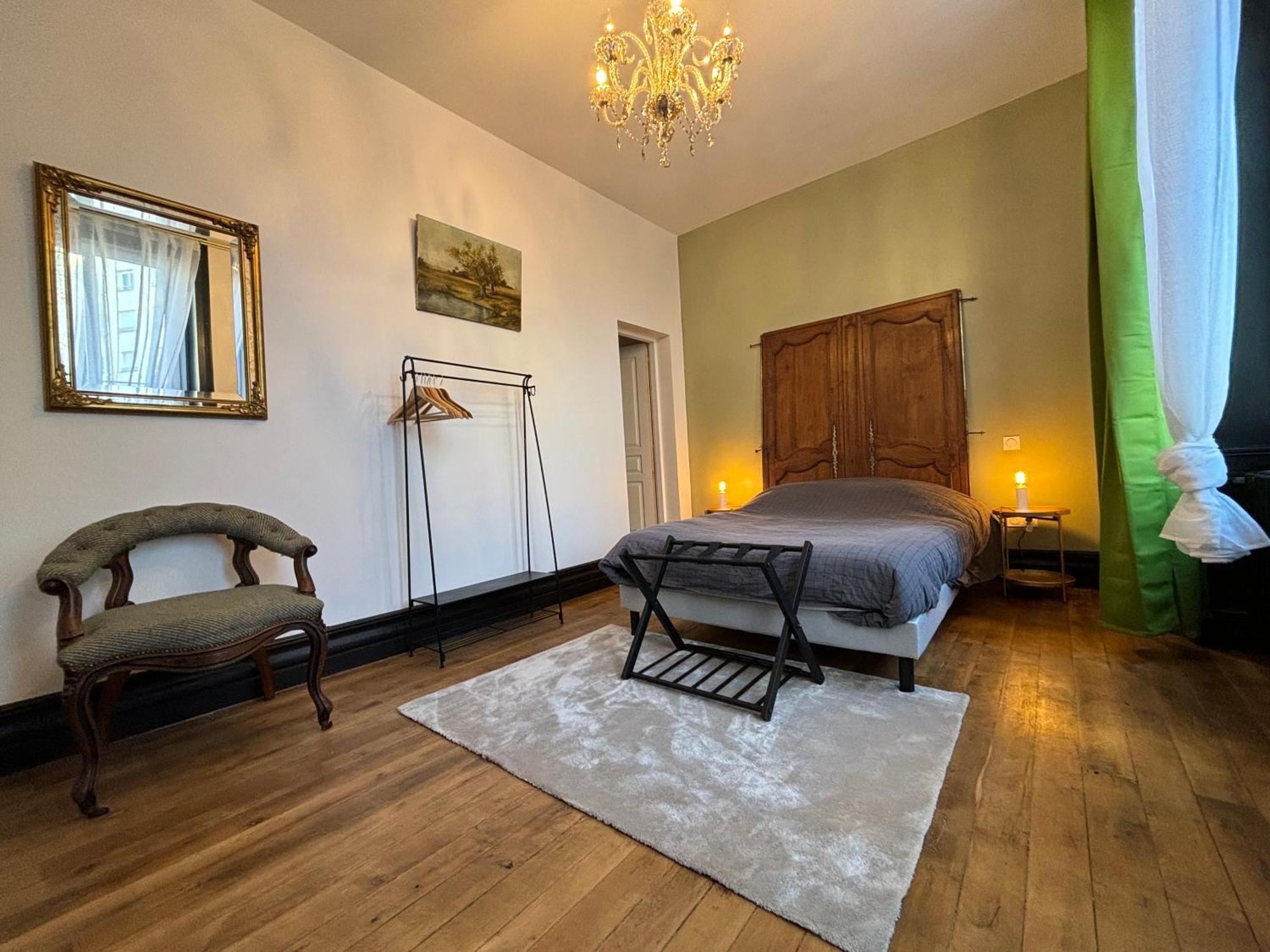 Maison A La Guitarde - Hotel Particulier Hippolyte Châteauroux Eksteriør bilde