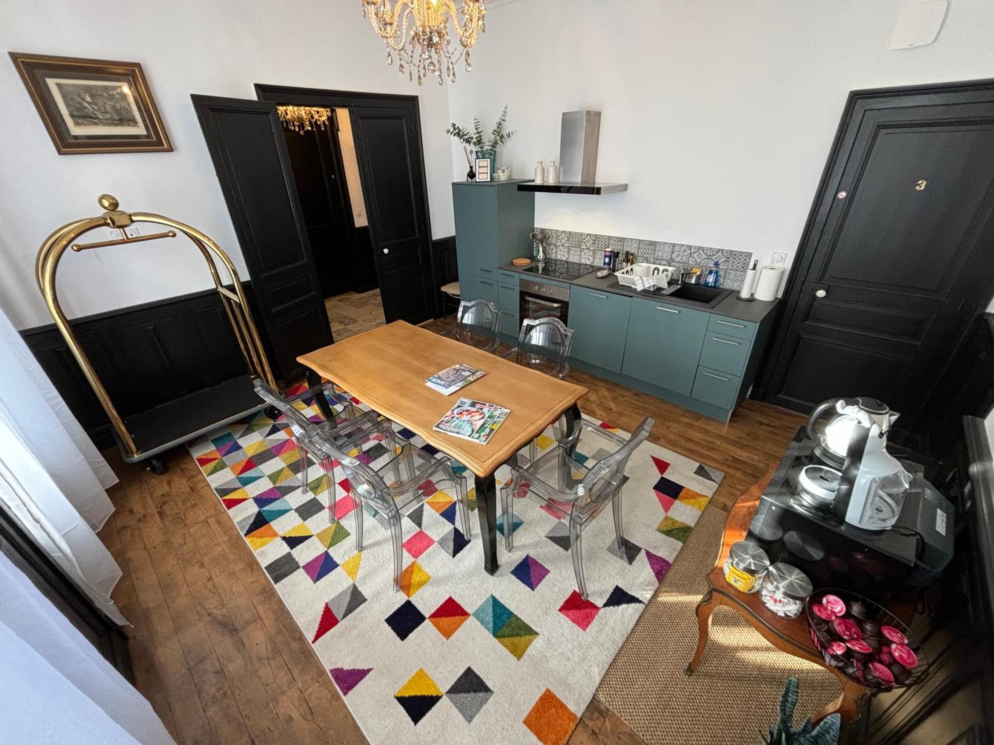 Maison A La Guitarde - Hotel Particulier Hippolyte Châteauroux Eksteriør bilde